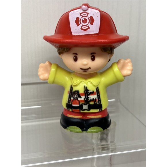 Fisher Price Little People Firefighter Girl Boy Dog Dalmatian lot of 5 Mattel - Picture 3 of 16